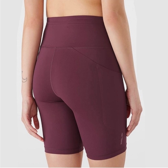 Arcteryx Essent High Rise Short - Picture 2 of 5